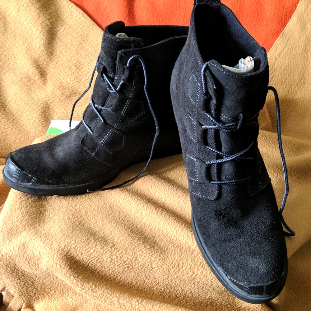 Sorel sz 12 women's, black leather, wedge, ankle boot